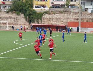 Old foes with contrasting fortunes revive Istanbul footballing rivalry