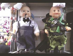 Burcu Gökçek exhibit at artSümer