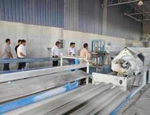 Turkey’s industrial production fell unexpectedly in August