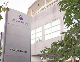 Alcatel-Lucent to lay off 10,000 workers by 2015