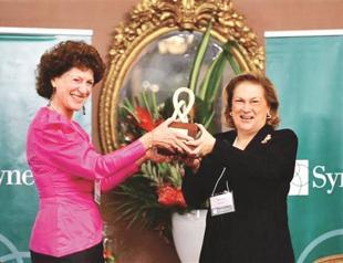 Sabancı honored by leadership award