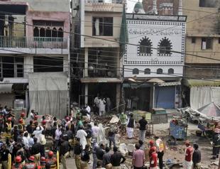 Bomb in Pakistans Lahore kills one, wounds 13: Police