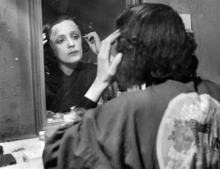 Memories and melodies of Piaf fill the Paris air