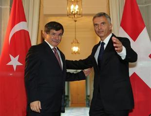 Turkey looking for ‘creative ideas’ to develop ties with Armenia: FM Davutoğlu