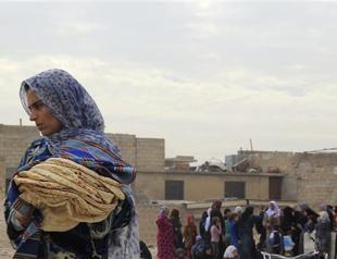 Syria peace envoy begins tour as dozens killed in Aleppo