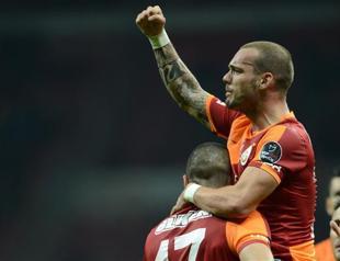 Sneijder’s brace lifts Galatasaray over unfancied Kardemir Karabükspor