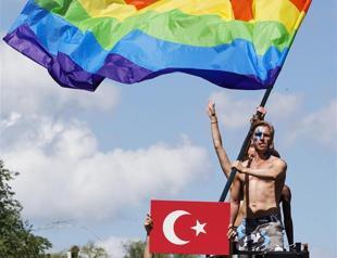Ministers and football players, including ex-Fener star van Hooijdonk celebrate Amsterdams Gay Pride