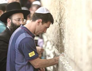 Barça players visit Israel, Palestinian territory