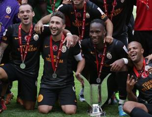 Drogba returns to haunt careless Arsenal as Galatasaray win Emirates Cup