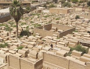 Iraqs tourism grows amid violence