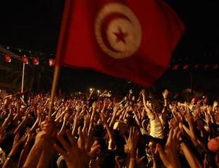 Tunisia Ennahda chief says protests will not topple government