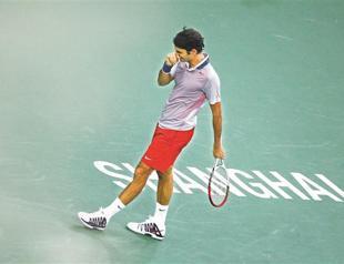 Defiant Federer crashes out of Shanghai Masters