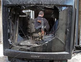 US halts aid to Syrian rebels