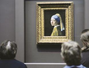 ‘Girl with a Pearl Earring’ to draw crowds