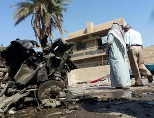 Bomb attacks on Iraqi soldiers, Shiites kill 49