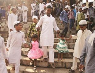 30 million people are slaves, half in India, report reveals