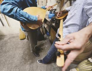 Minstrels continue to sound the right note