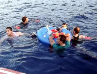 Syrians swimming to Greek island from Turkey caught