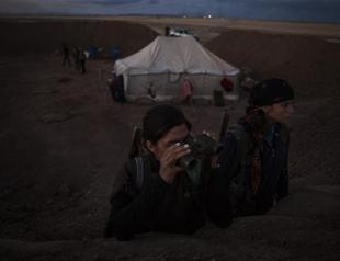 Kurdish militants in Syria rout jihadists on Iraq border, seize crossing: Activists