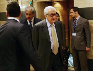 Syrias Assad tells UN envoy peace talks can succeed only if aid to rebels stops