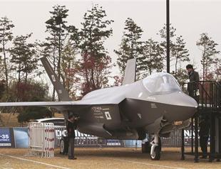 Pentagon sees progress to boost F-35 output in 2015