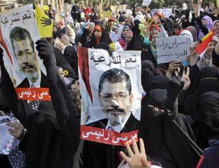 Egypt Islamists launch protests ahead of Morsi trial