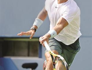 Nadal, Federer move closer to US Open showdown