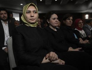 Fifth female AKP deputy to attend Parliament wearing headscarf