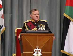 King says Syria refugee influx depleting Jordan