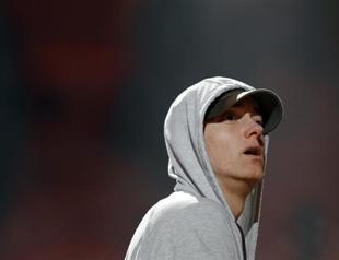 Eminem takes top honor at YouTube music awards