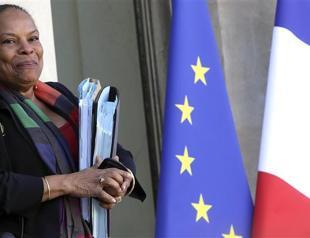 Black minister compared to a monkey, again