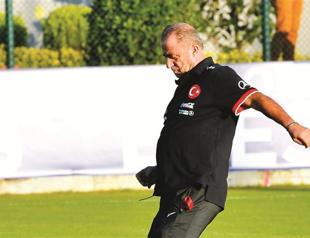 Fatih Terim kicks off third Turkey spell against Andorra