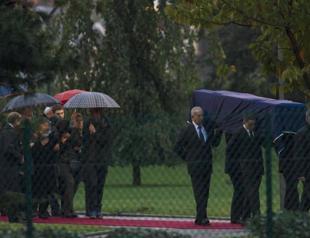 Bodies of French journalists killed in Mali arrive in Paris