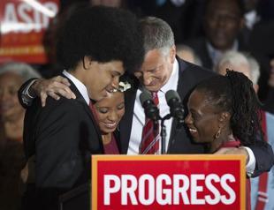 New Yorkers choose first Democrat mayor in decades