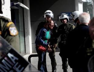 Greek riot police evict protesters from public broadcaster