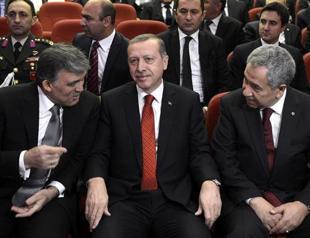 PM Erdoğan, Deputy PM Arınç to travel to Diyarbakır together amid rift