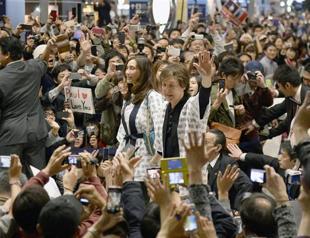 Paul McCartney urges Putin to help free Greenpeace activists