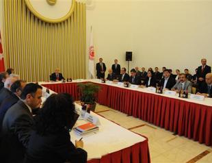 Ruling AKP asks for the dissolution of the Charter panel