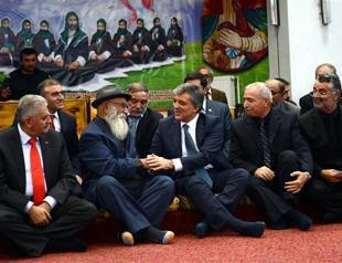 President Gül visits cemevi in gesture to Alevi community in Erzincan