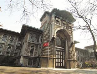 Istanbul’s oldest high school draws visitors