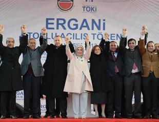 Turkish PM hints at general amnesty, calls for support to Kurdish peace process