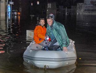 Search for victims as Sardinia floods leave 17 dead