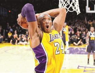 Kobe Bryant signs two-year extension deal with LA Lakers