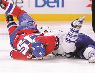 Former hockey stars sue league over concussions
