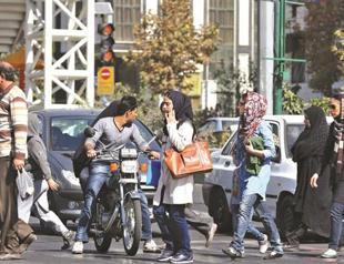 Irans Rouhani says economic problems go beyond sanctions