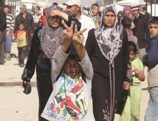 Syrian refugees suffer tough conditions at Jordan refugee camp