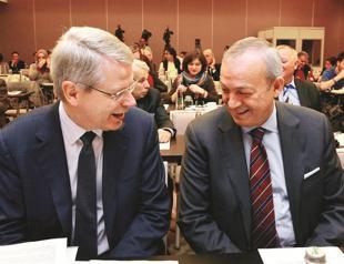 Turkeys top boss urges government not to hinder charter