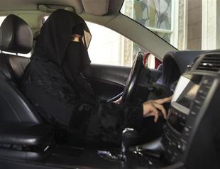 Women driver ban guards against evil: Saudi top cleric