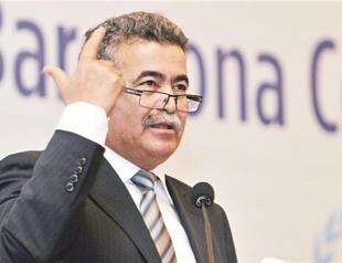 Israeli minister offers olive branch in first visit to Turkey in three years