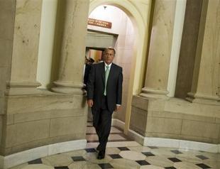 Obama calls in Congress leaders for shutdown talks